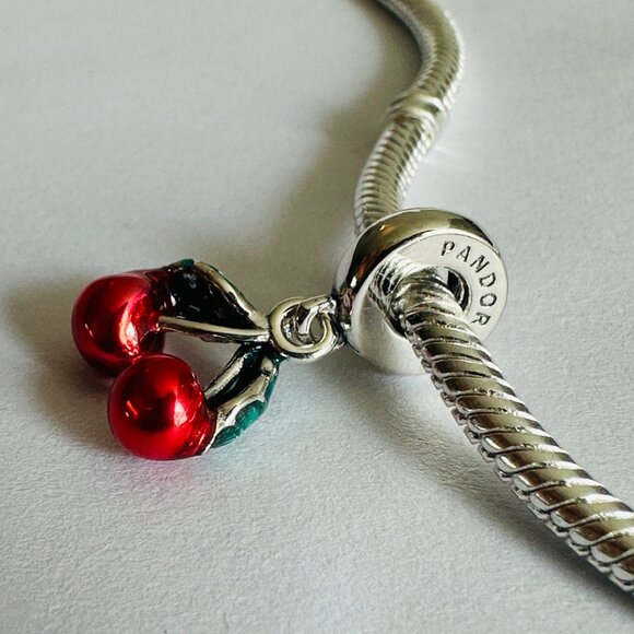 Brand new authentic pandora cherry charm / pandora bracelet / pandora charms - Picture 6 of 7